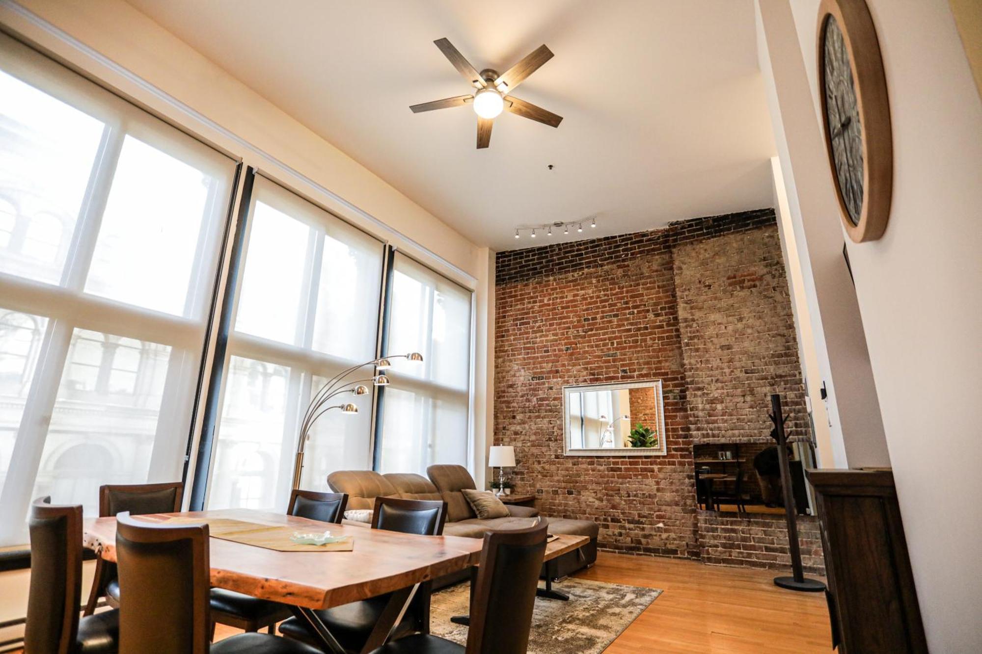 Elegant 1-bedroom In Old Port- 301 Montreal